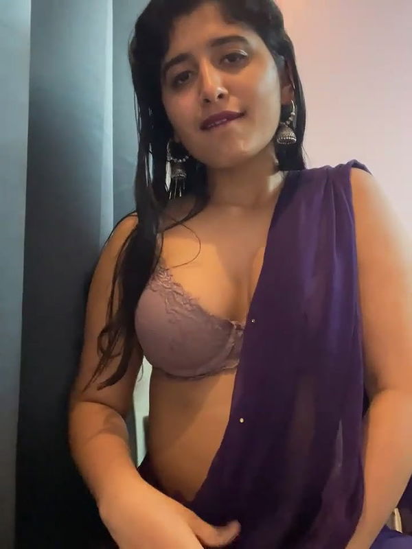 Sexy Girl Naked Dancing and Moaning