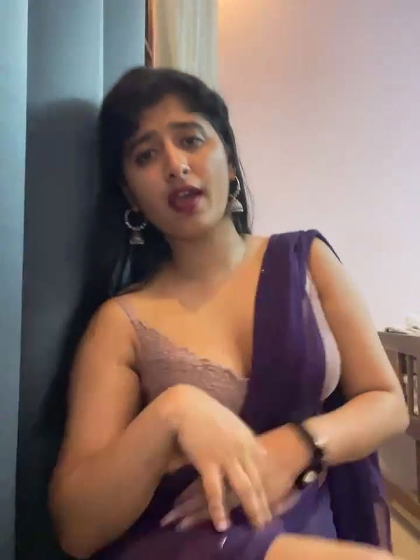 Sexy Girl Naked Dancing and Moaning