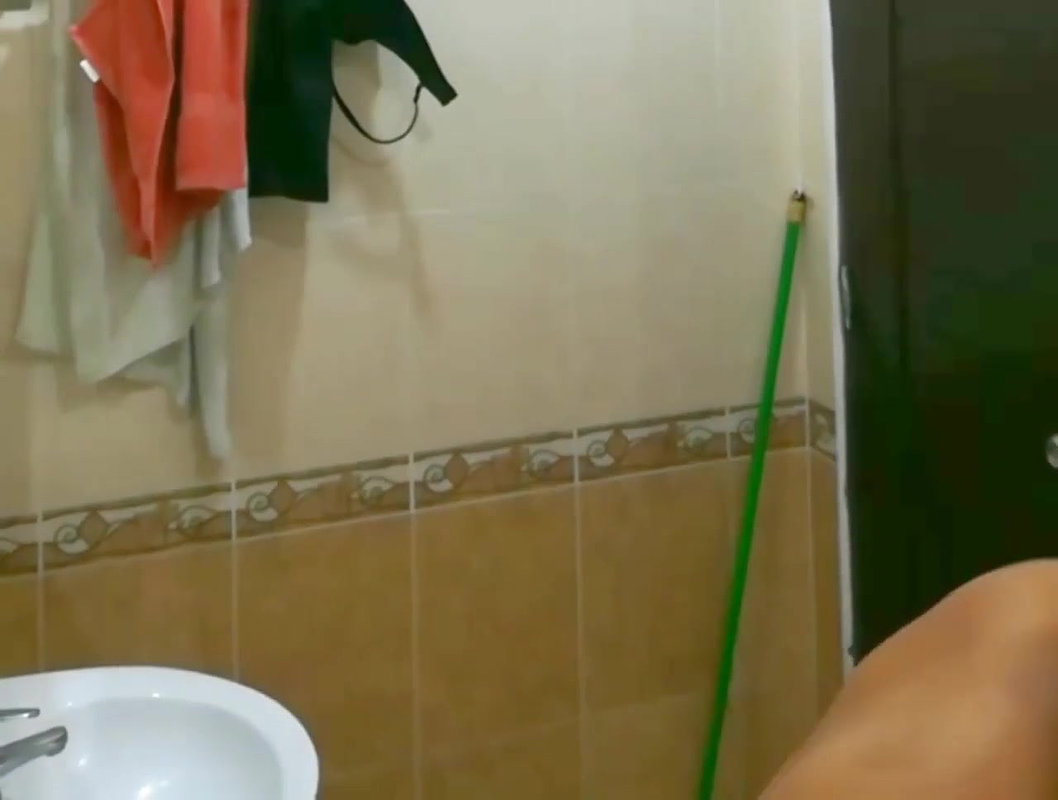Indian Cute Girl Secretly Recorded Changing Clothes