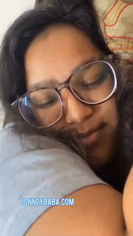 Dark chocolaty big nipple desi girl