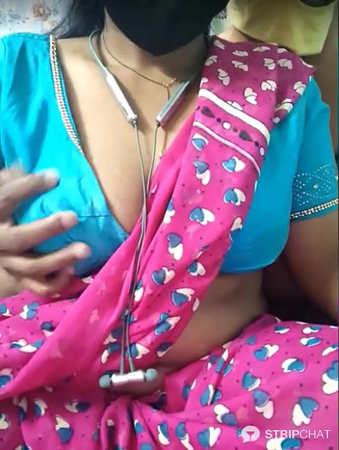 StripchatCouples 310725 2