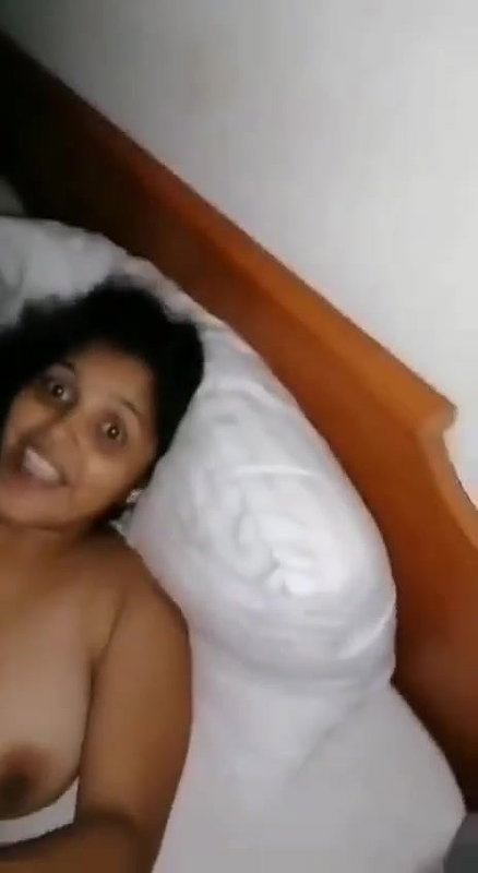 tamil girl hotel room viral video