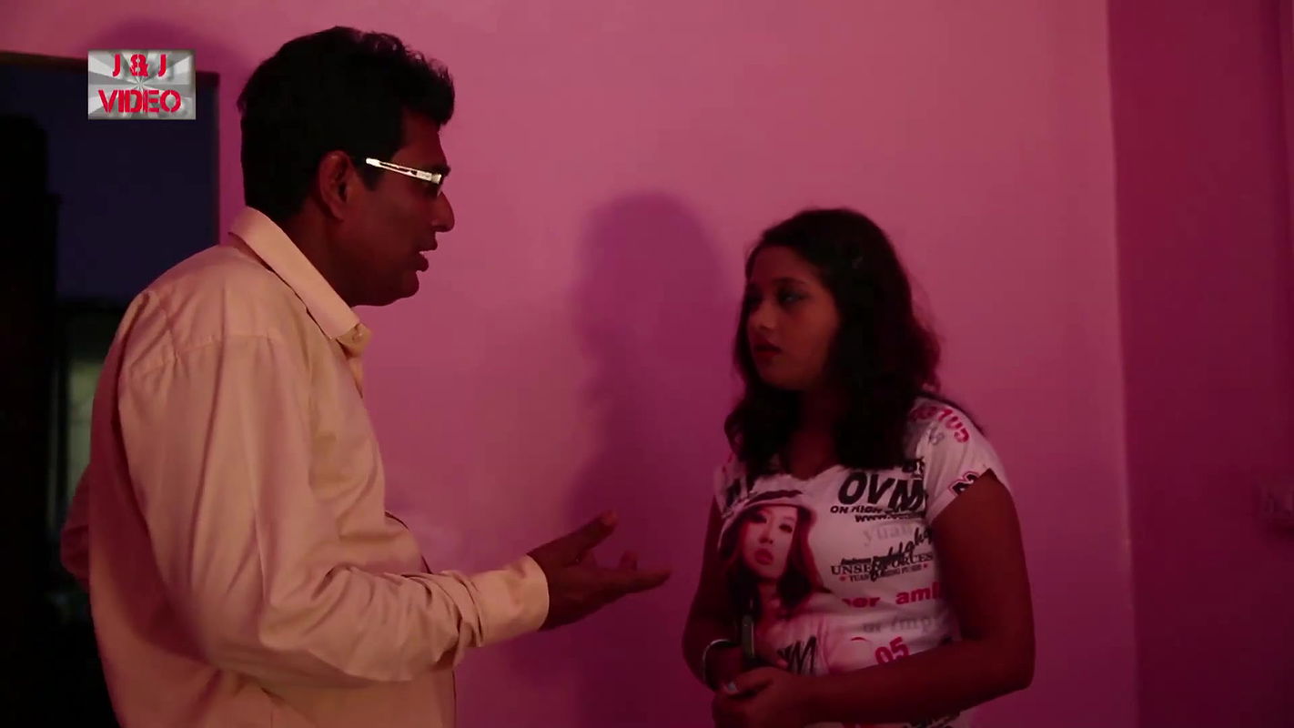 Padhu makan maalik enjoying with young kirayedaar