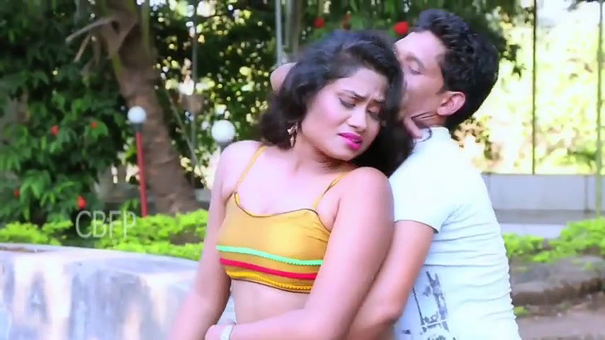 Dona outdoor romance