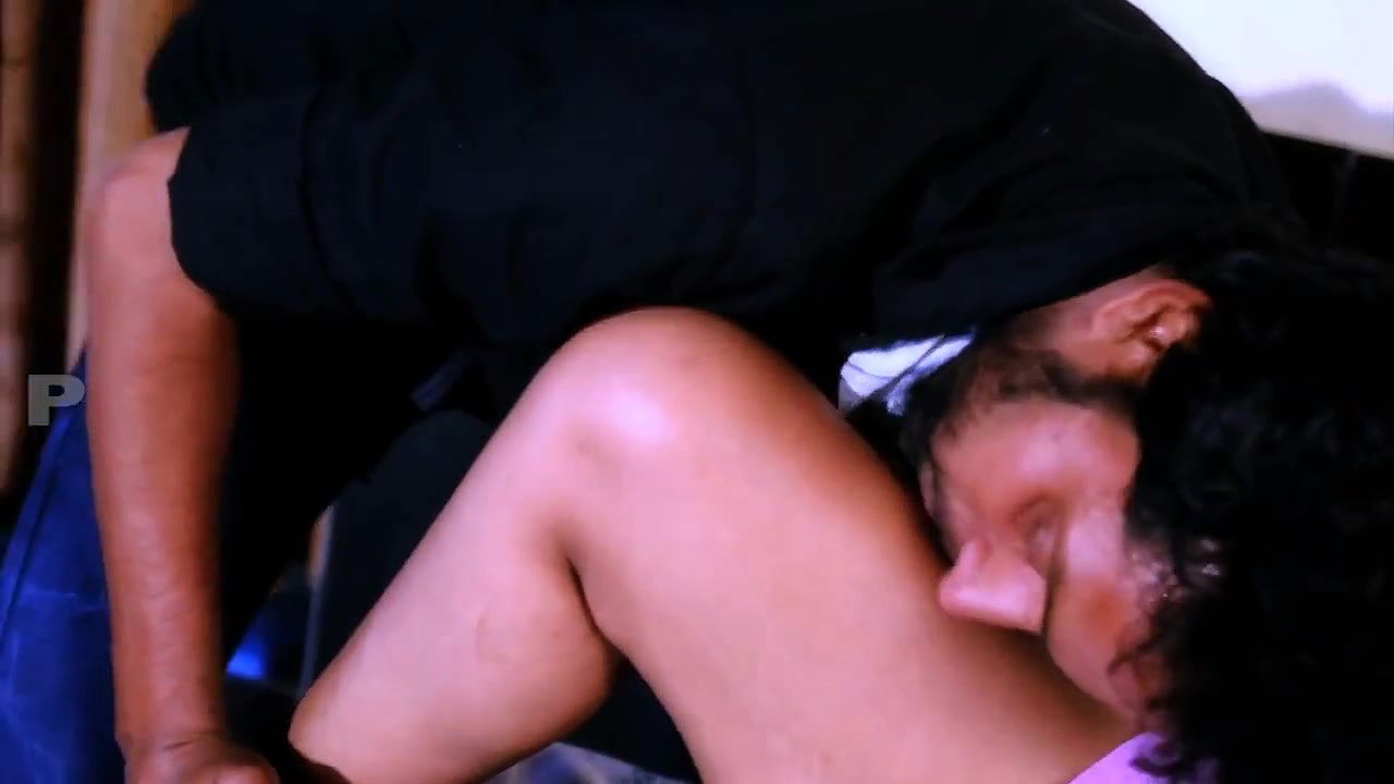 Dona housewife raising legs and fucked