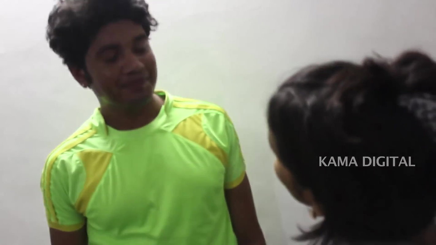 Reetu Gym trainer ne hilaya 720p