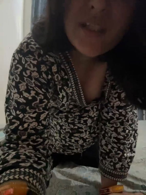 HOT CUTE INDIAN DESI BABE 4