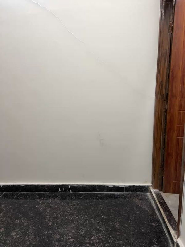 Sexy desi girl in Saree opening blouse Exposing Boobs