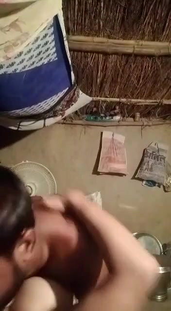 hot bhabhi ko sone se pehle pela