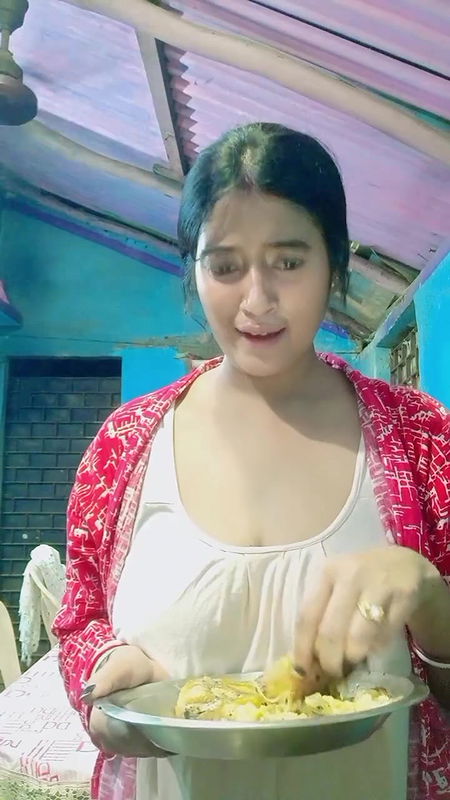 bengali babe huge breast and nipple pokie in white dress