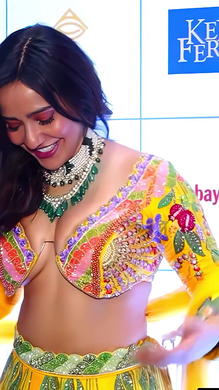 BIHARAN SLUTTY NEHA SHARMA FLAUNTING HER IRRESISTIBLE JUICY CLEAVAGE AT EVENT HQ VIDE