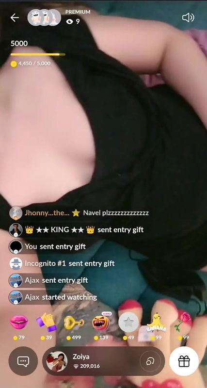 Sexy Zoiya Boobs and Pussy Show on Tango Group Live