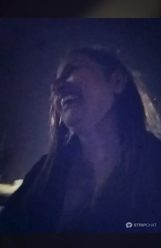 Indian couple Stripchat showing boobs in public outdoor street dare challenge