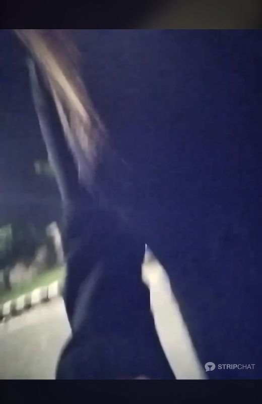 Indian couple Stripchat showing boobs in public outdoor street dare challenge