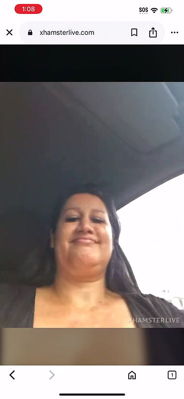 KeilyMadam show her big boobs to stranger in car