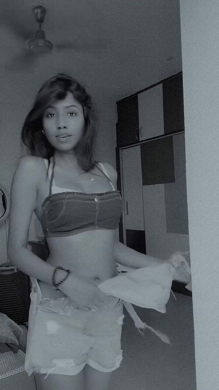 RITU DAMN DESIRABLE DESI GF MATERIAL SEXY MIDRIFF AND CLEAVAGE TEASE