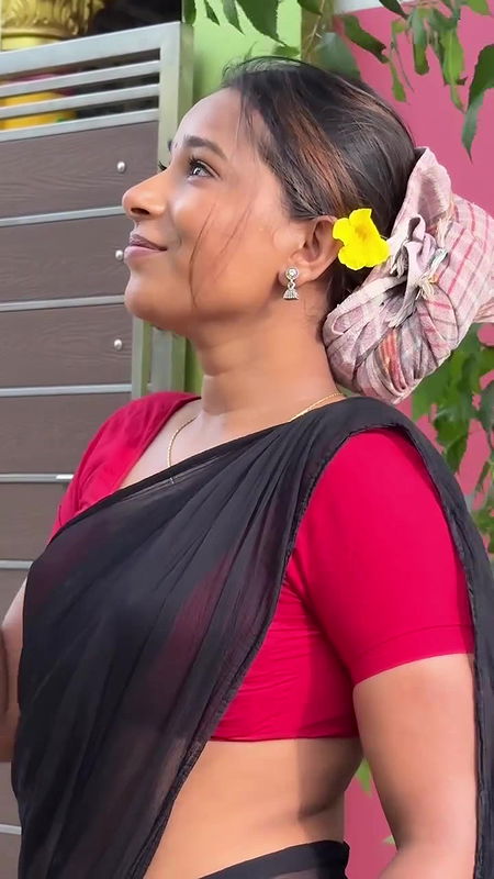 Sexy tamil actress seducing in half saree exotic hip blouse unhooked