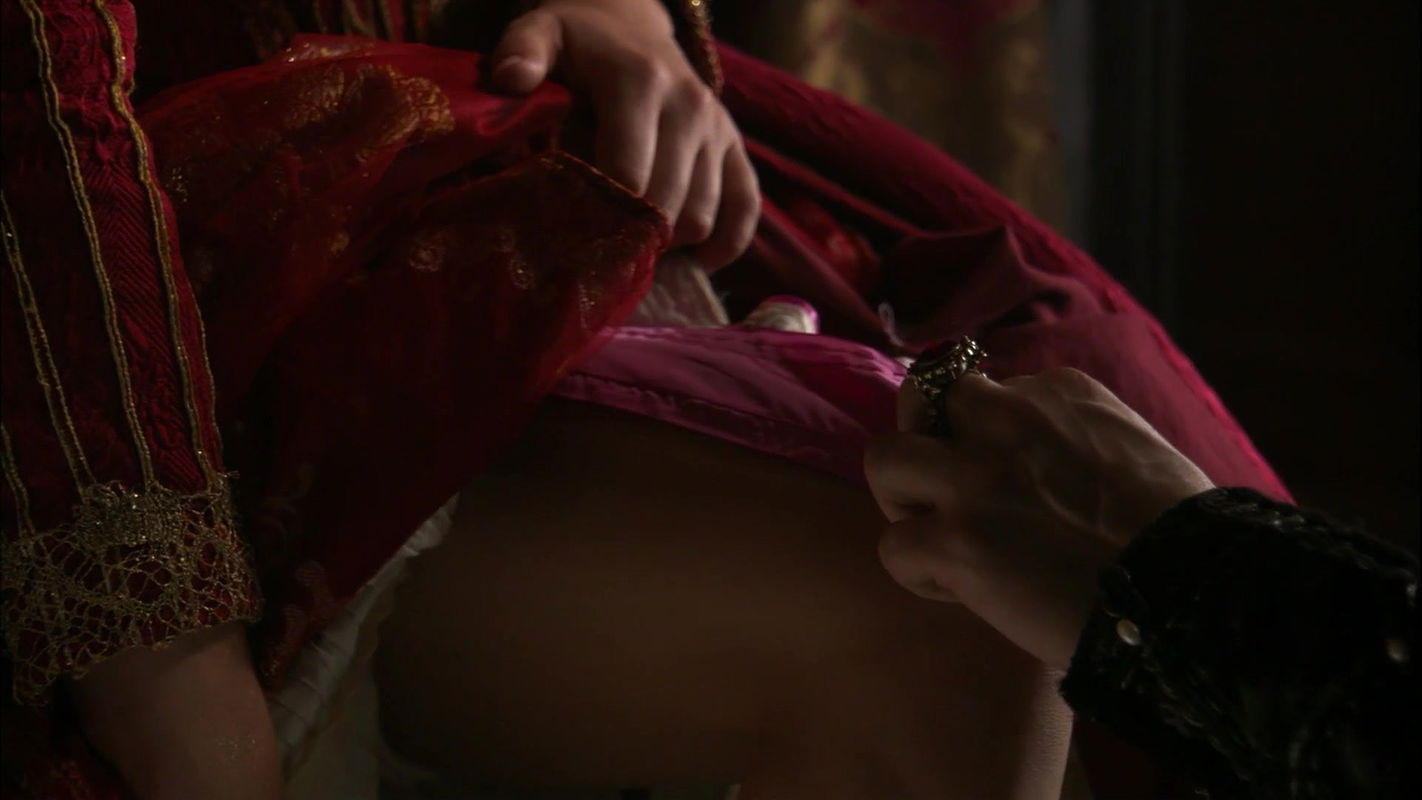 The Tudors S01 nude scenes