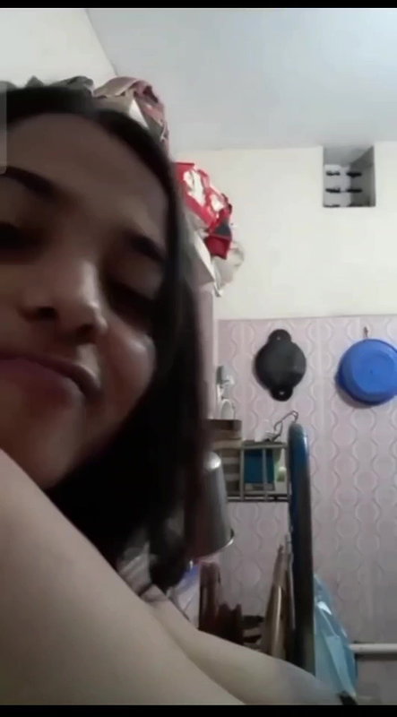 Hot teen babe cute expression