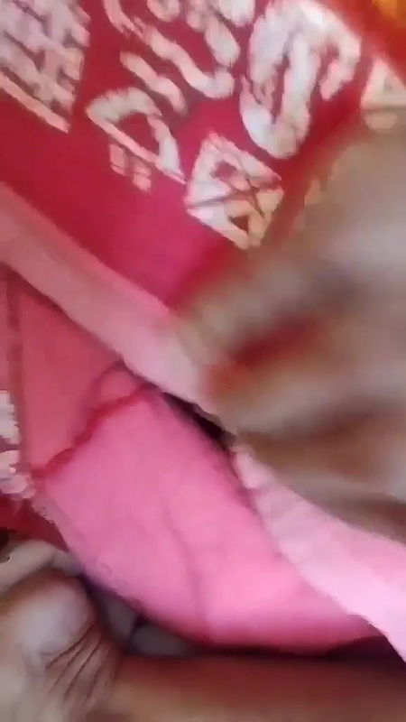 Sleeping bhabhi pussy captured by young neighbor boy