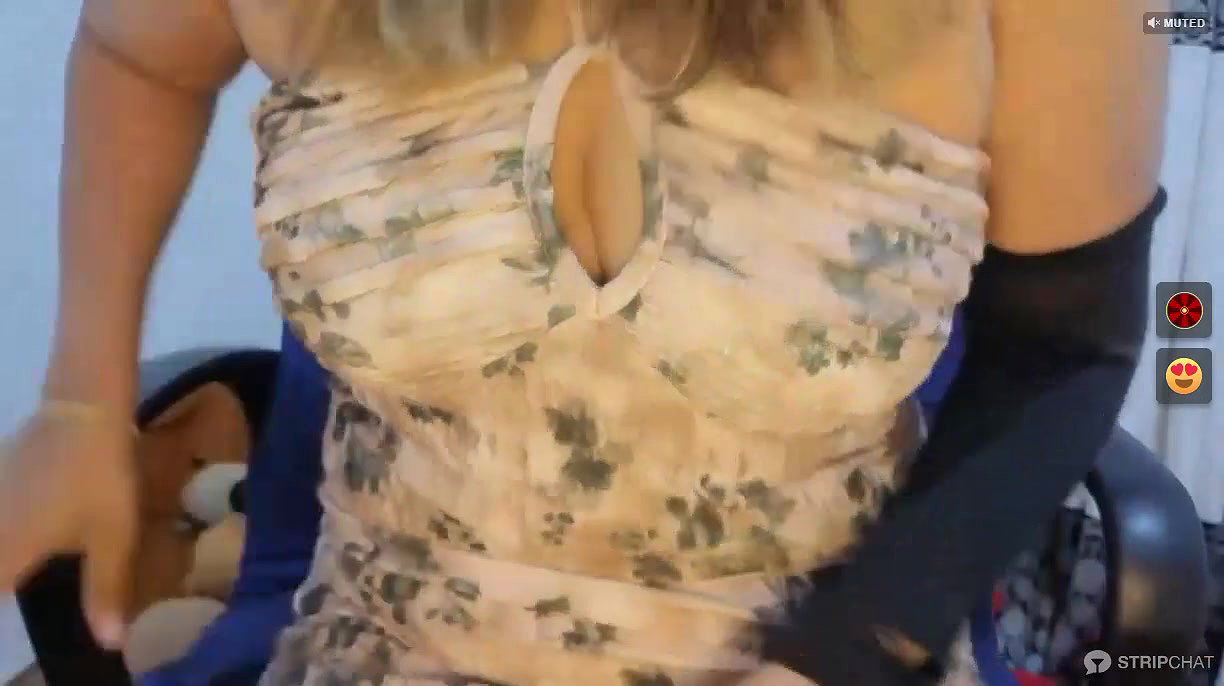 Stripchat AsianFemQeen