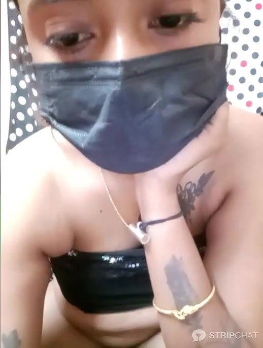 Stripchat HornywifeSalu