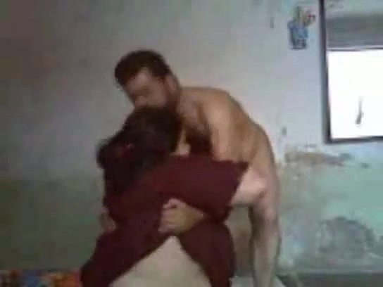 Pakistani uncle ne bahu ko choda