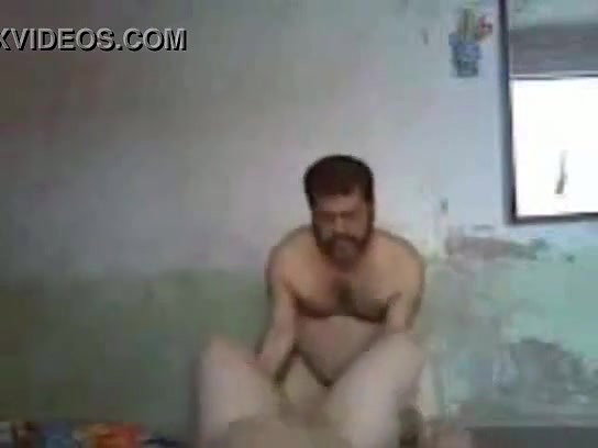Pakistani uncle ne bahu ko choda