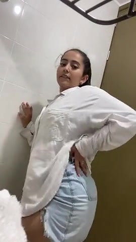 cute indian girl undress
