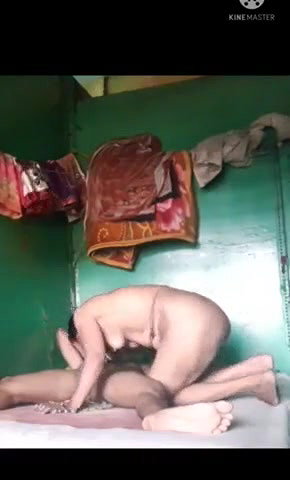 villagedesixxxau ntylovesridingherhusbandscockmms