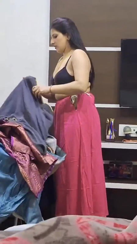 hotmilfdresscha ngecaughtbyperverthusband