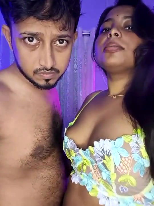 Hot Couple Boobs Sucking