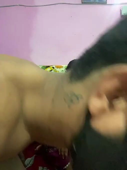 Desi Aunty Giving Blowjob and Handjob