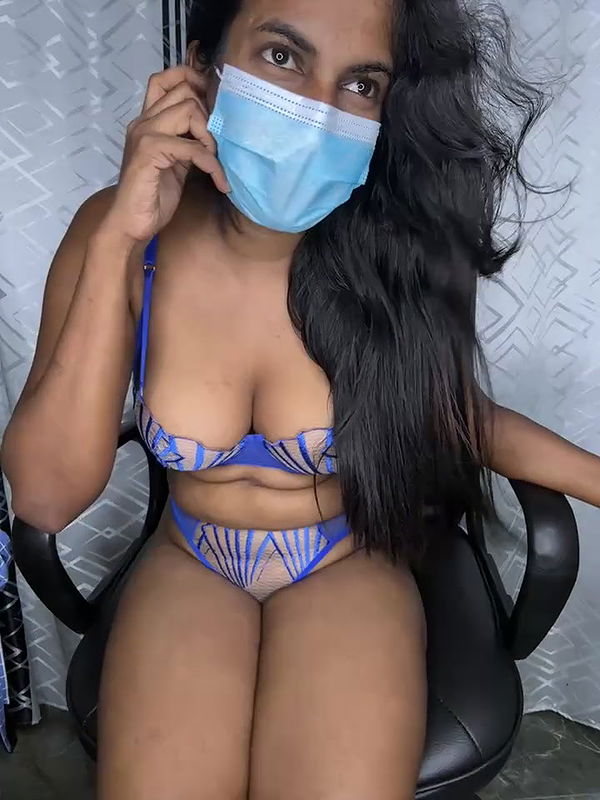 Giant Dildo inside Pussy and Fingering