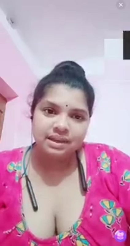 Chubby Bangladeshi Mal Showing