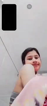 Bangla girl with audio showing