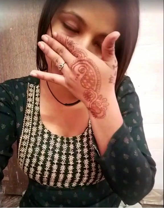 Indian hot girl show big boobs on stream tape