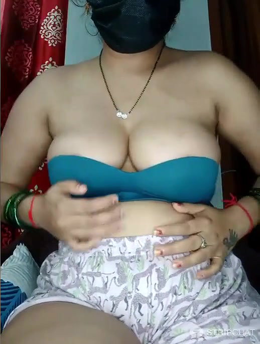 Stripchat DesiLeela