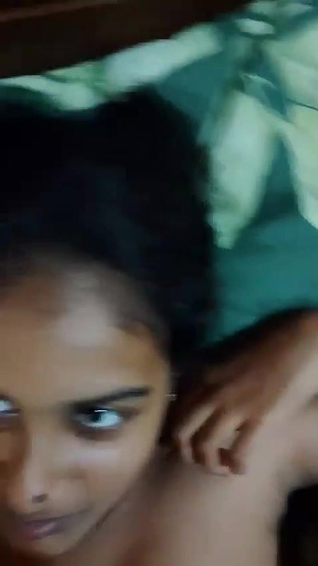 hot cute Girlfriend ko nanaga Kiya aur chusaya