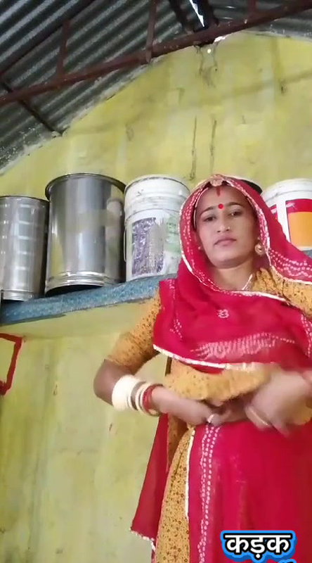 rajasthani bhabi dancing and showing part 2