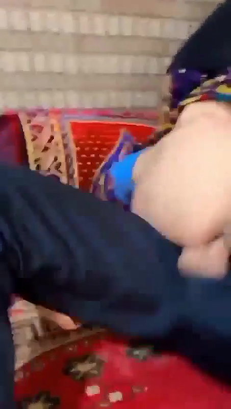 Pakistani bhabhi ko akele me bulakar pela