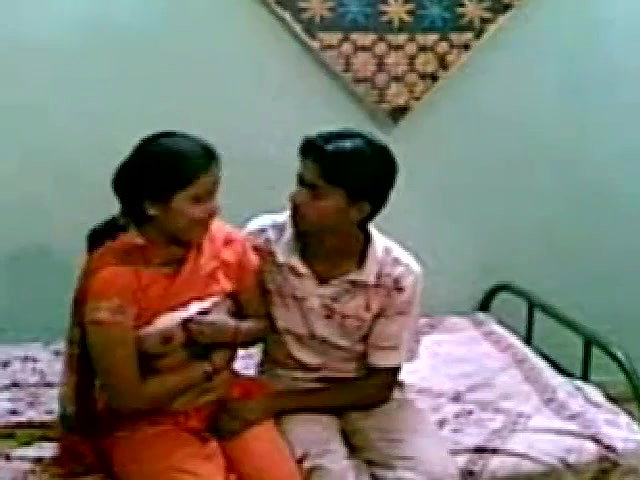Just an amateur Indian couple fucking on private video