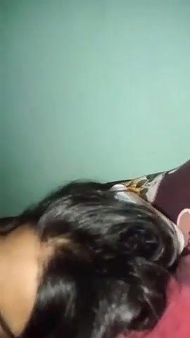 ghar me koi nahi tha to behen ki chut marli