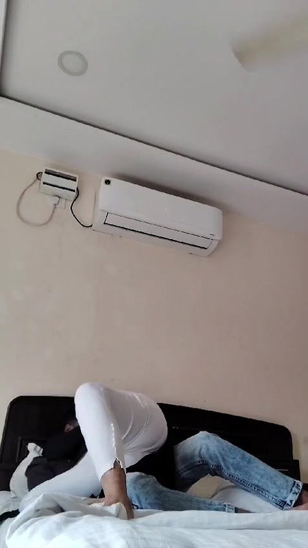 hot bhabhi ko hotel me leke choda part 01