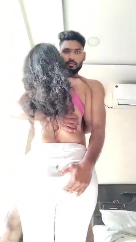 hot bhabhi ko hotel me leke choda part 03
