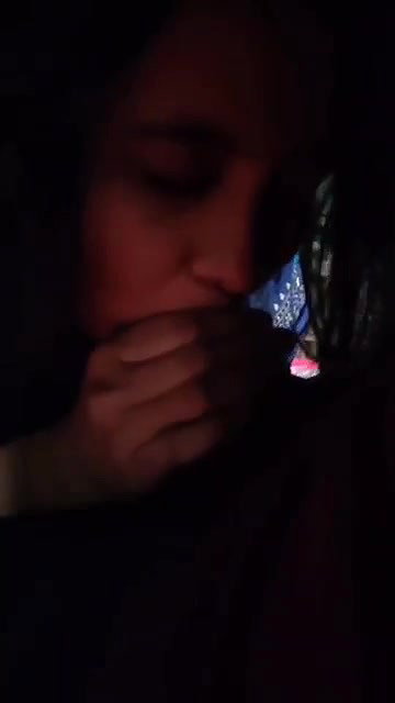 bhabhi ko apne room me bulakar chusaya