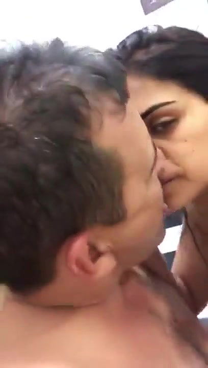 hot desi girl sucking big dick