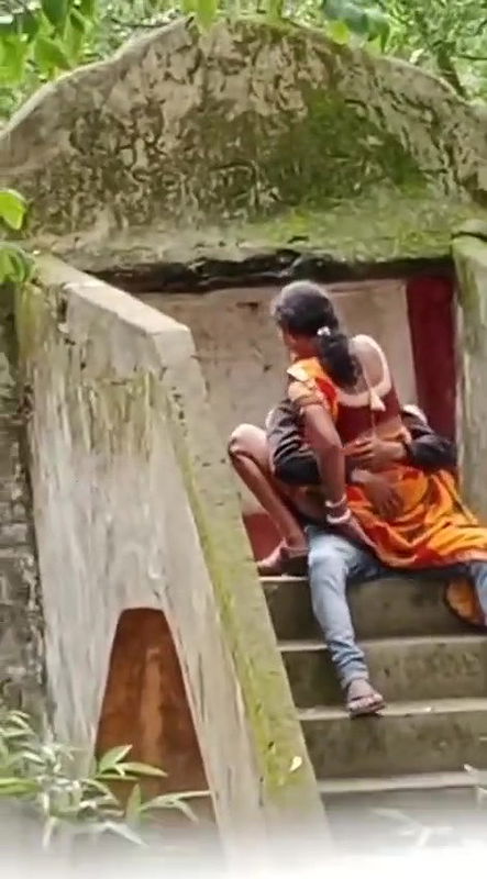 Outdoor sex with bhabhi