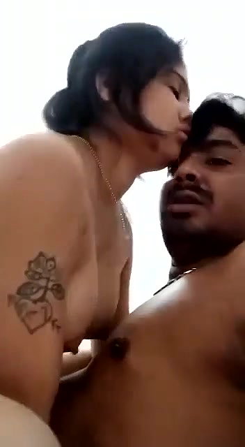 hot girlfriend ne upar chadkar kiya