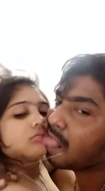 hot girlfriend ne upar chadkar kiya